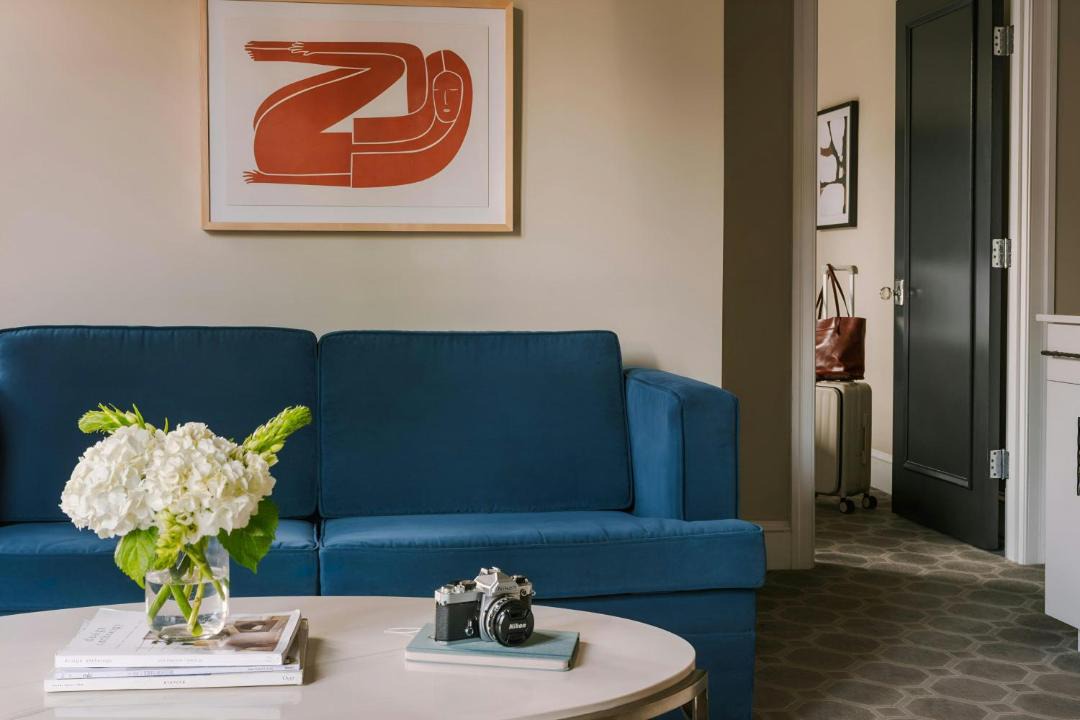 Photo of Livingroom in Back Bay West