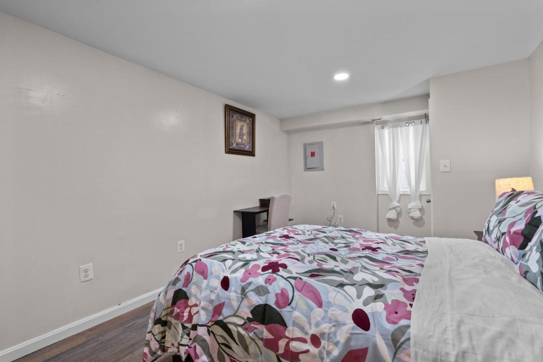 Photo of Bedroom in Laurel
