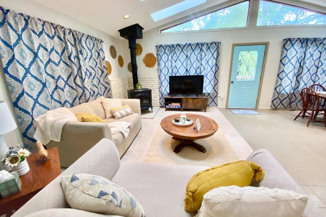 Photo of Livingroom in Basye