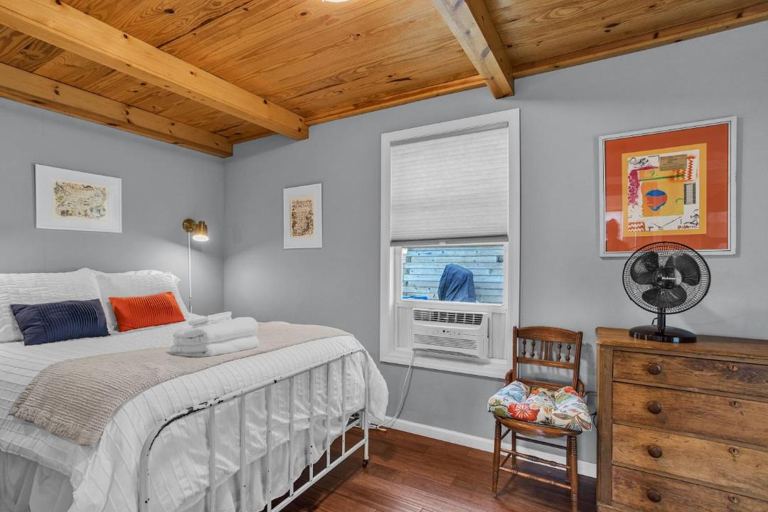Photo of Bedroom in Thomas