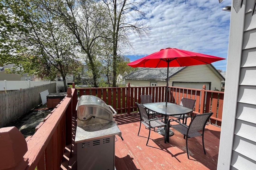 Photo of Patio Balcony in Niagara Falls