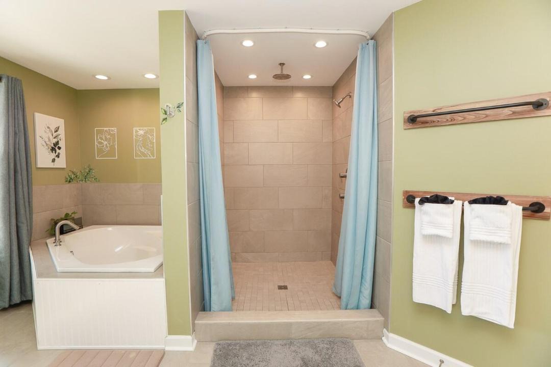 Photo of Bathroom in East Ocean View