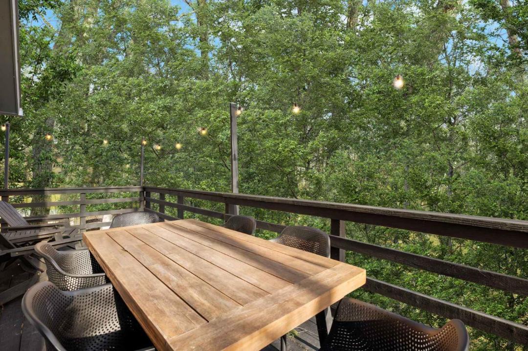 Photo of Patio Balcony in Mount Jackson
