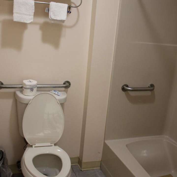 Photo of Bathroom in Niagara Falls