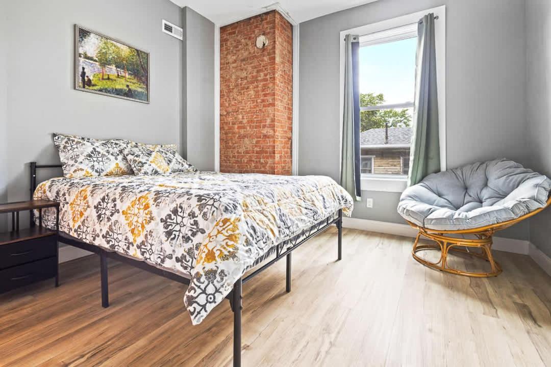 Photo of Bedroom in Niagara Falls