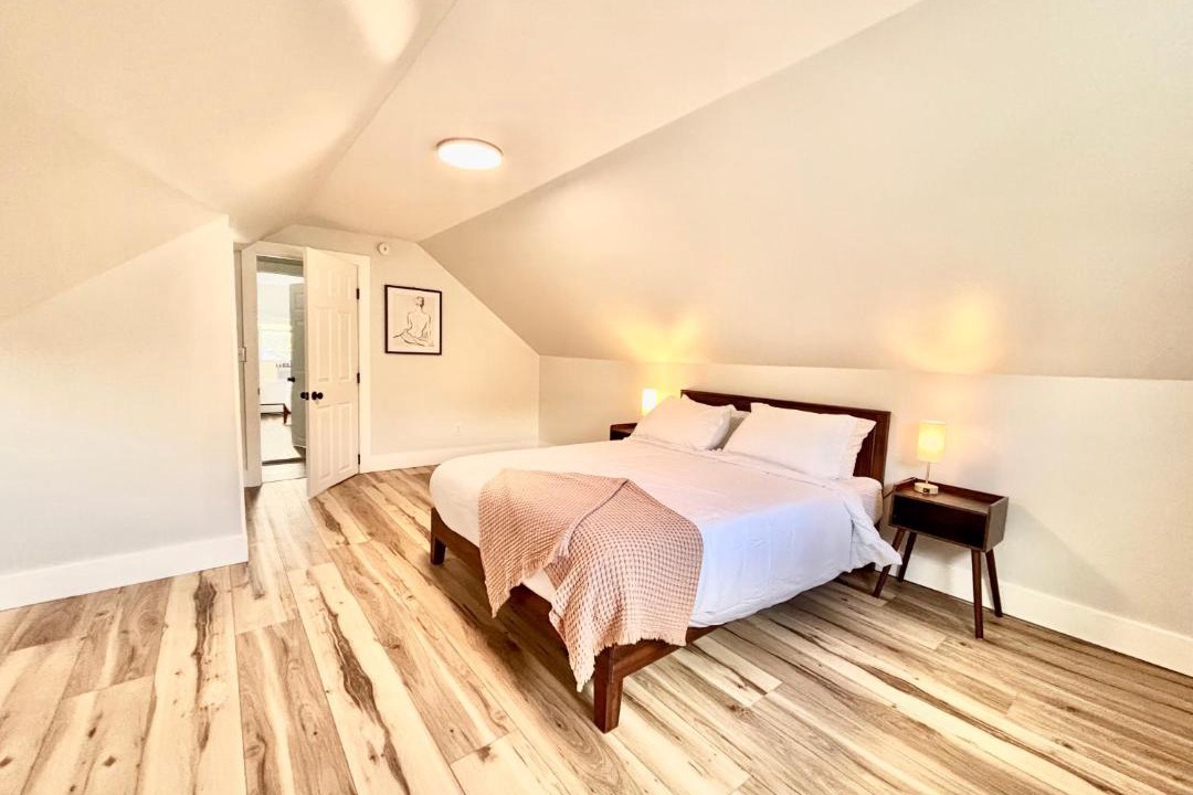Photo of Bedroom in Westbrook