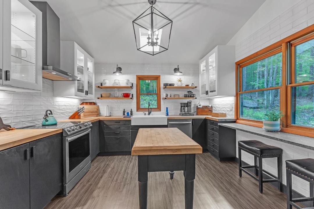 Photo of Kitchen in Old Timberline