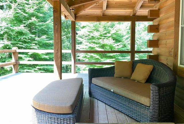 Photo of Patio Balcony in South Bloomingville