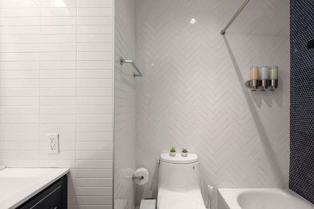 Photo of Bathroom in Garment District