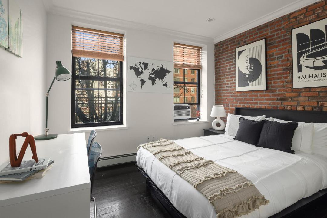 Photo of Bedroom in Garment District