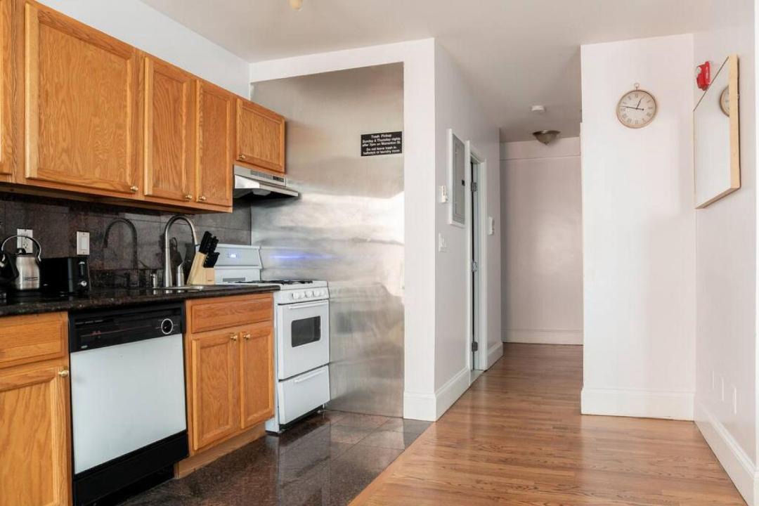 Photo of Kitchen in Theatre District
