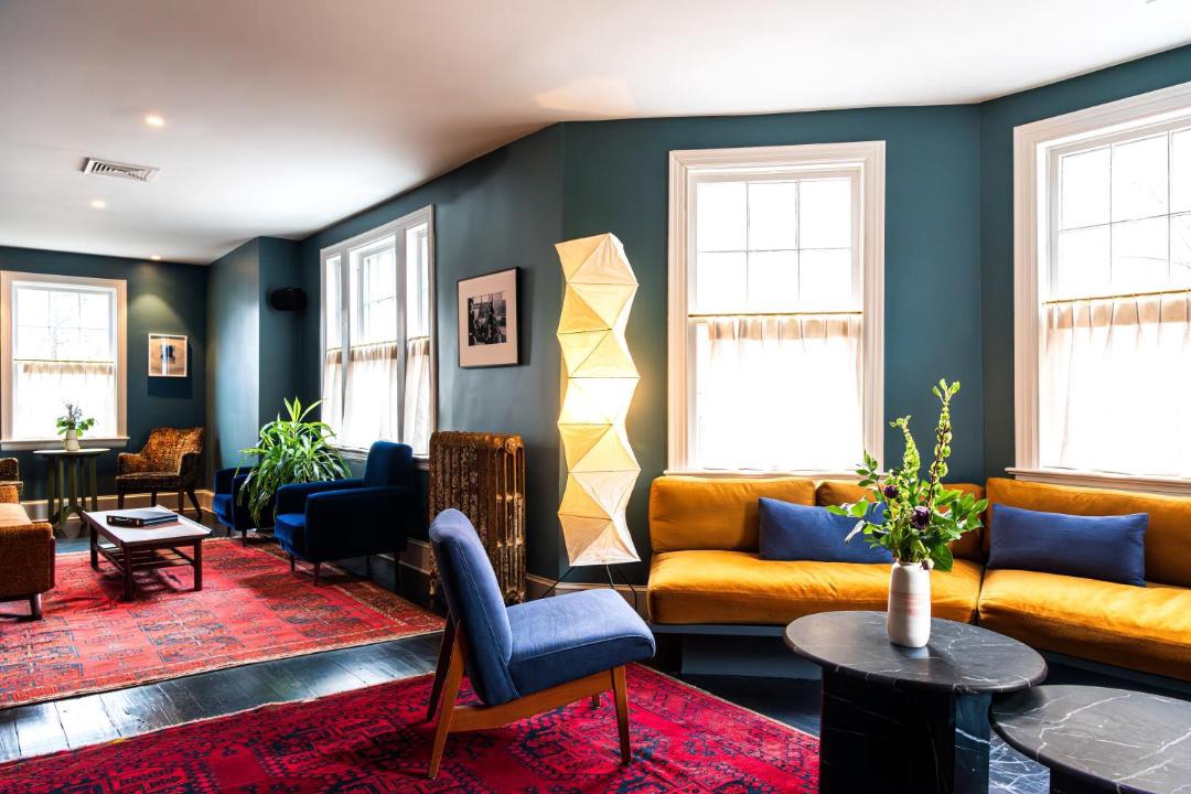Photo of Livingroom in Kingston Stockade District