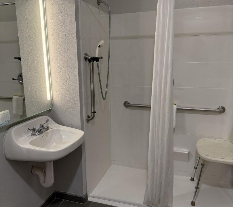 Photo of Bathroom in Triadelphia