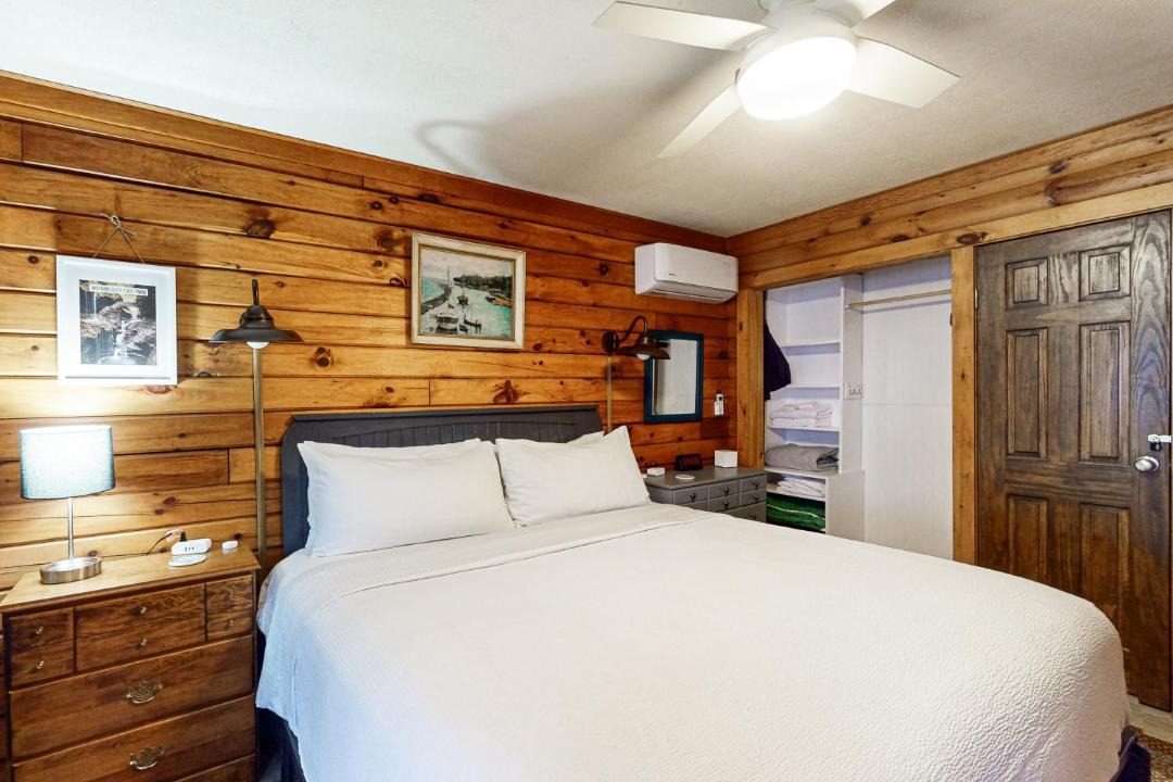 Photo of Bedroom in Valois