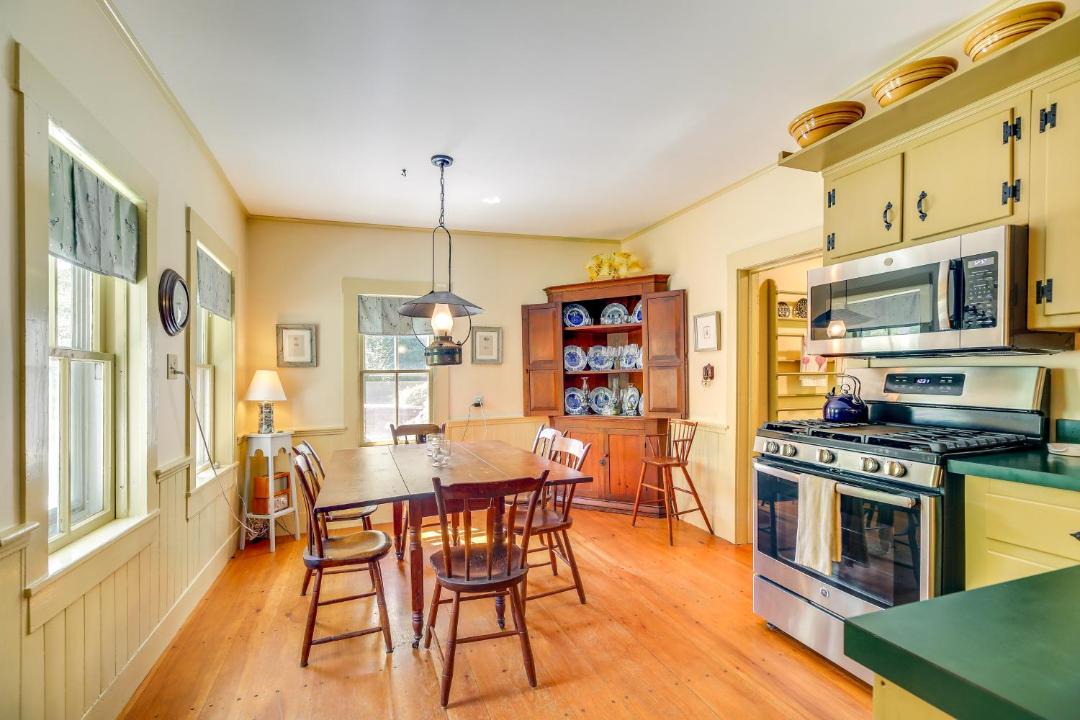 Photo of Kitchen in Warren