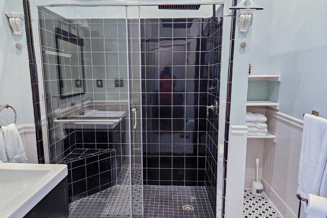 Photo of Bathroom in Galveston