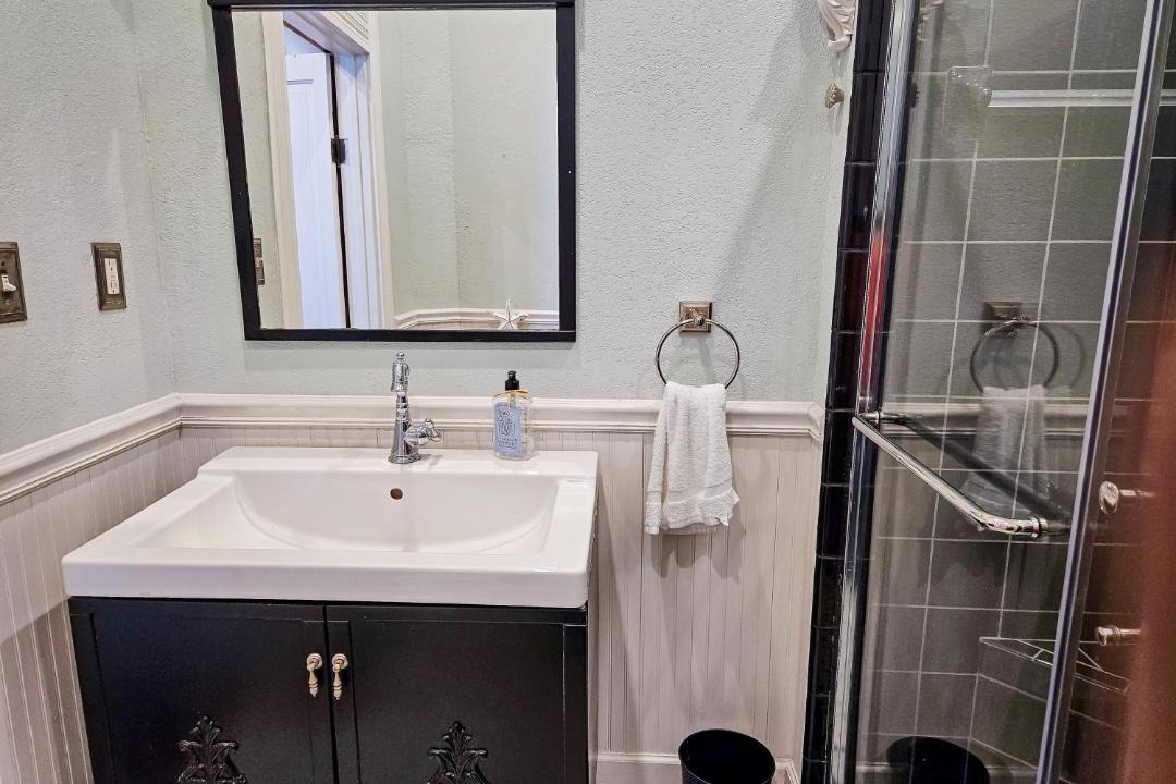 Photo of Bathroom in Galveston