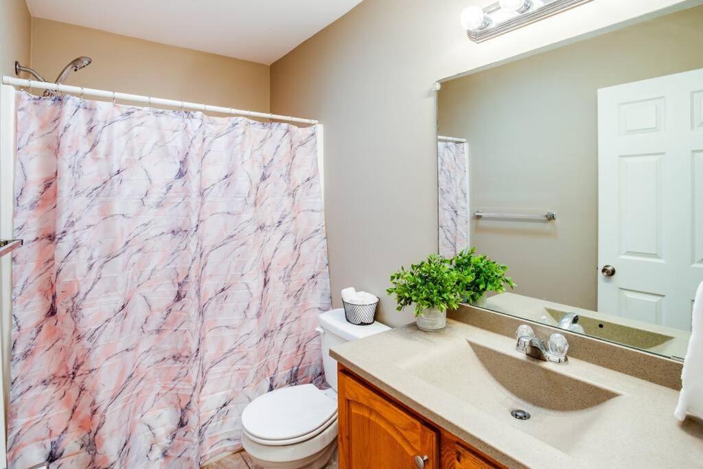 Photo of Bathroom in Gates-North Gates