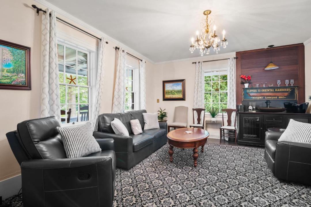 Photo of Livingroom in Yarmouth Port