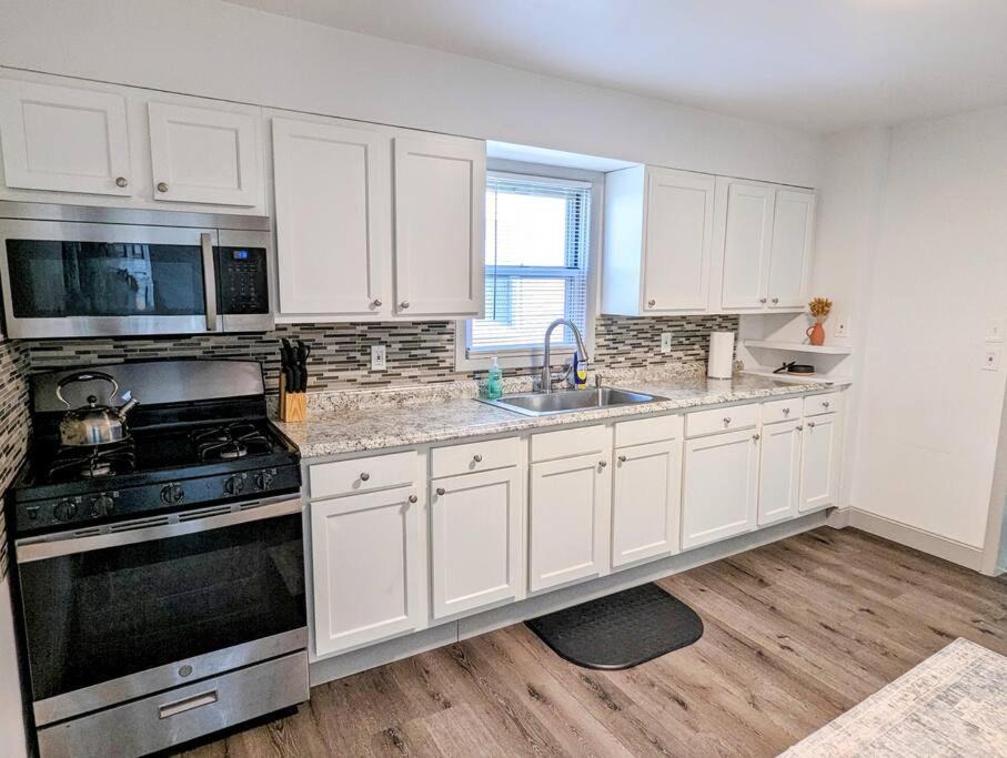 Photo of Kitchen in Stockade Historic District