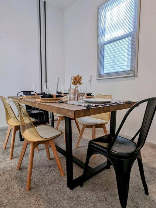 Photo of Livingroom in Stockade Historic District
