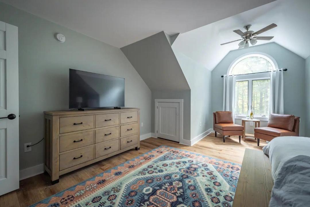 Photo of Bedroom in Elkins