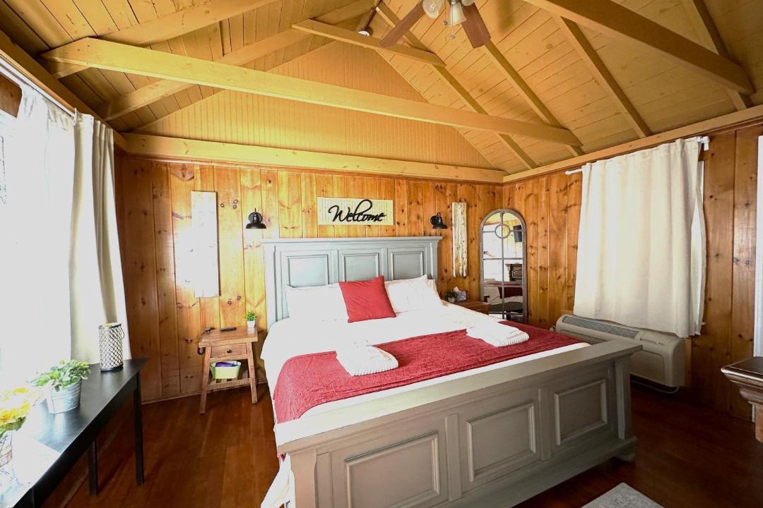 Photo of Bedroom in Wolfeboro