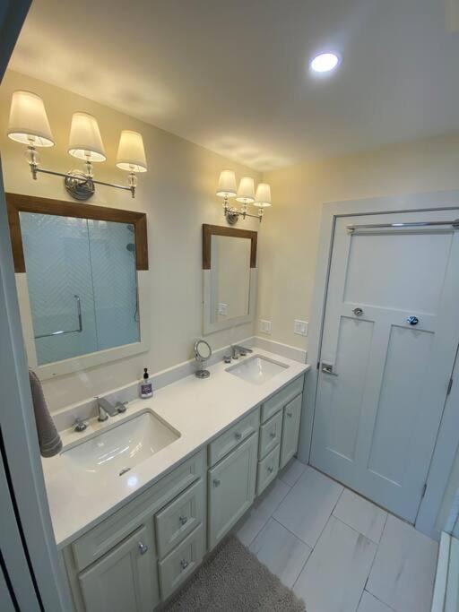 Photo of Bathroom in Swampscott