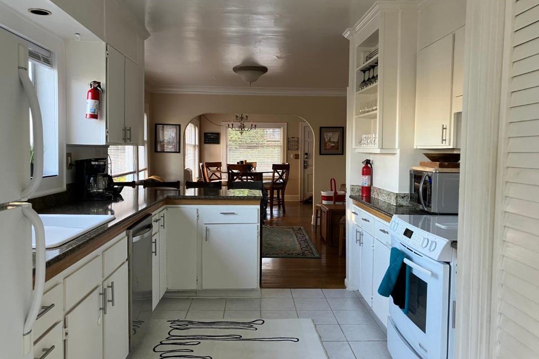 Photo of Kitchen in North Queen Anne
