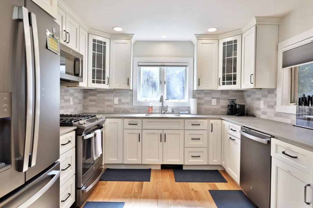 Photo of Kitchen in Hydeville