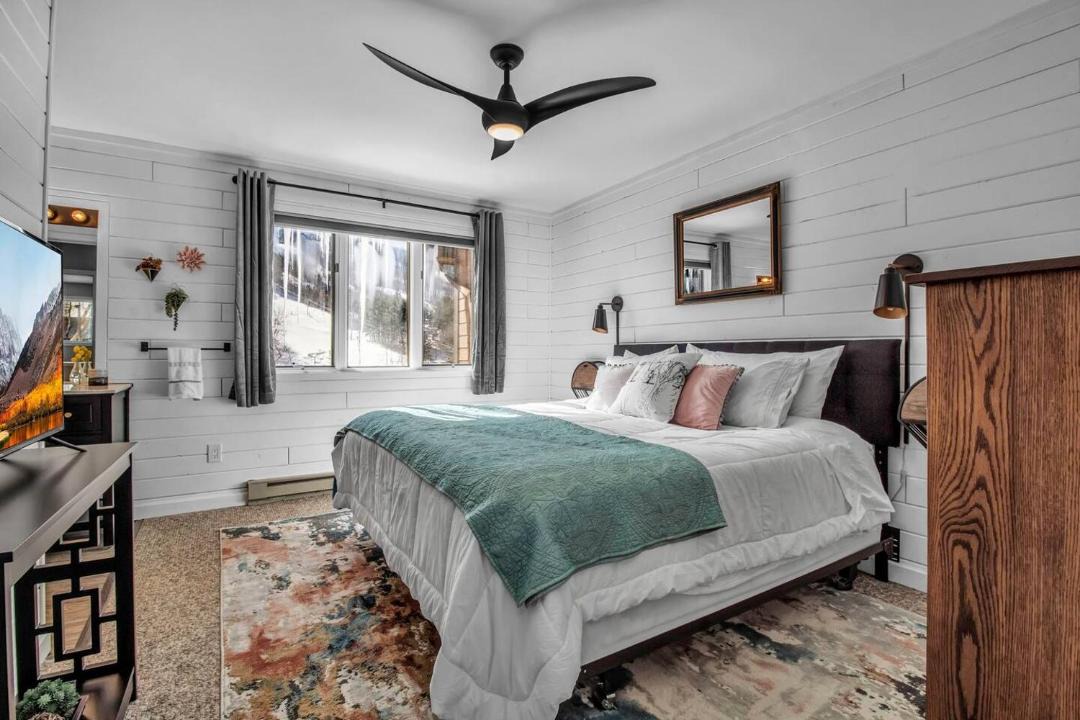 Photo of Bedroom in Ellicottville