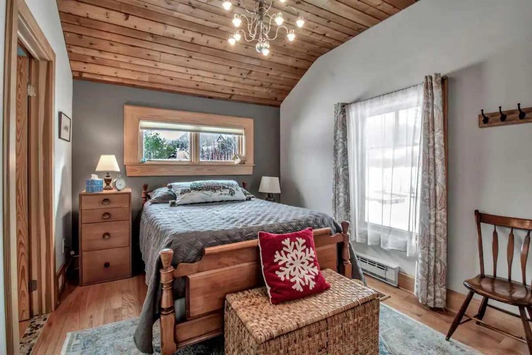 Photo of Bedroom in Great Valley