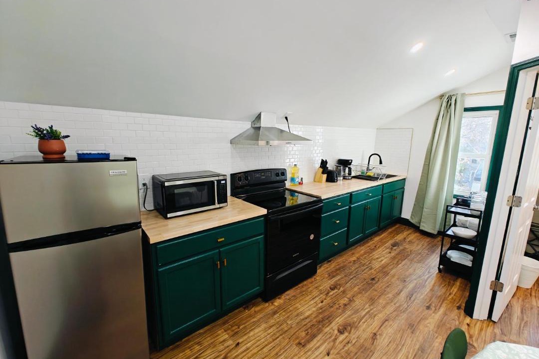 Photo of Kitchen in Downtown Niagara Falls