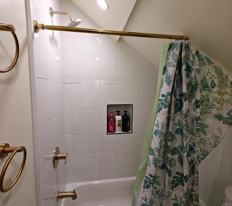 Photo of Bathroom in Downtown Niagara Falls