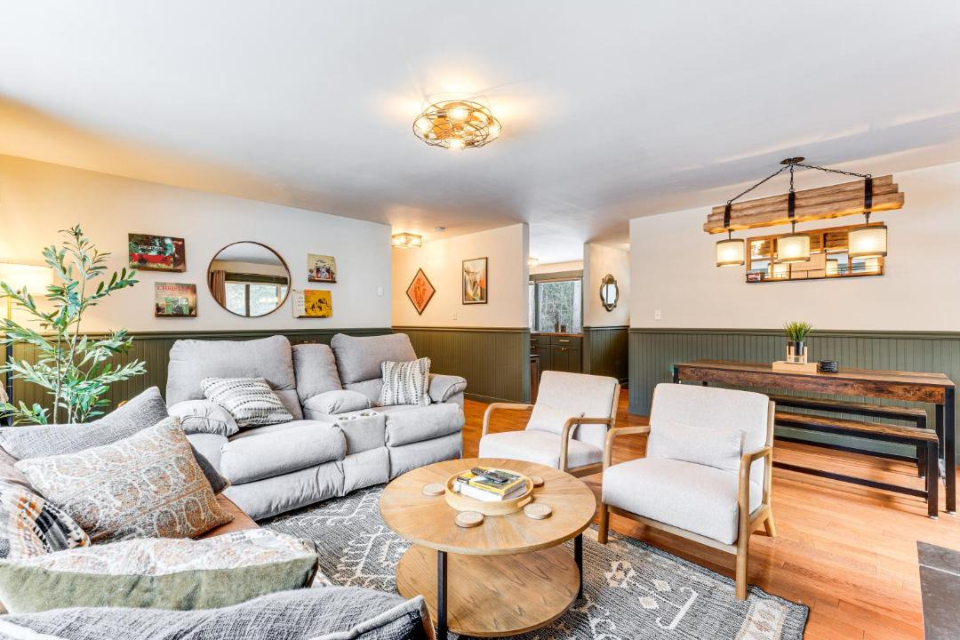 Photo of Livingroom in Schroon Lake