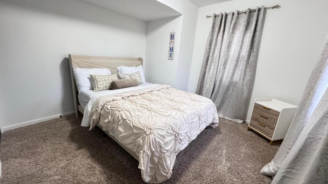 Photo of Bedroom in Coral Hills
