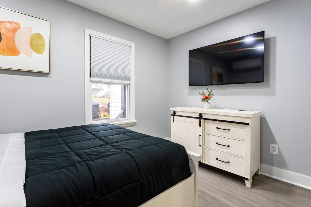 Photo of Bedroom in New Rochelle