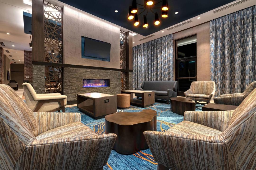 Photo of Livingroom in Downtown