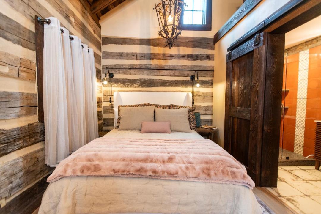 Photo of Bedroom in White Sulphur Springs