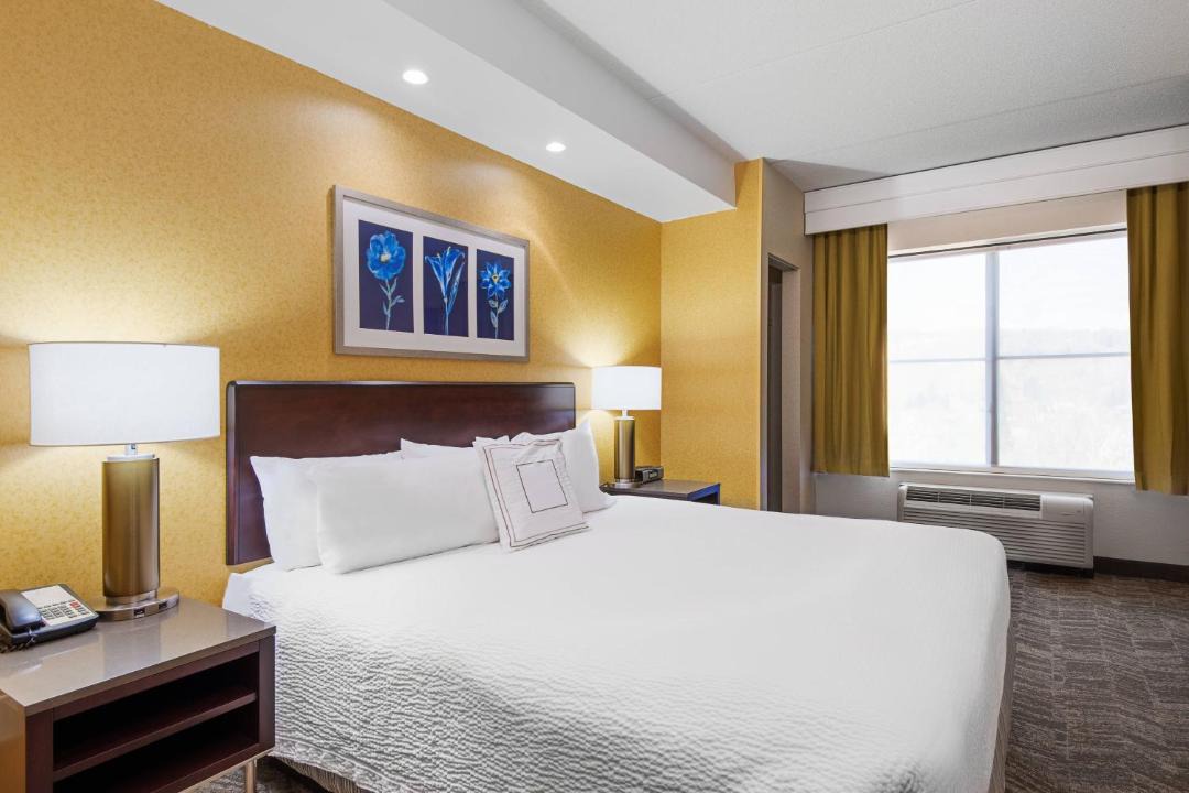 Photo of Bedroom in Wheeling