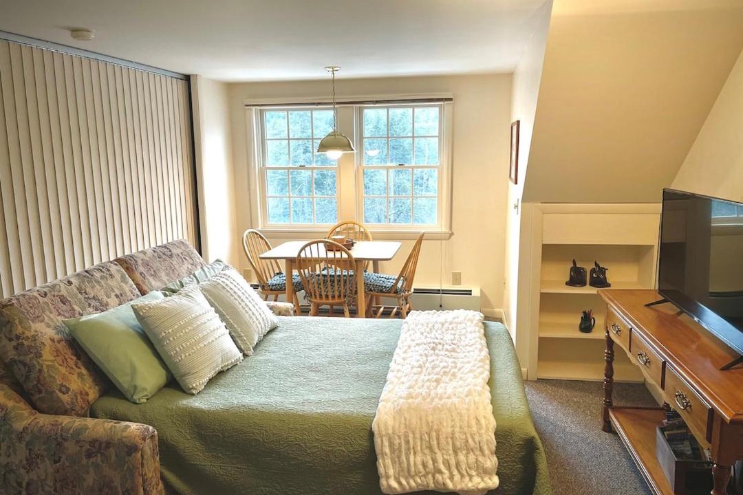 Photo of Bedroom in North Woodstock