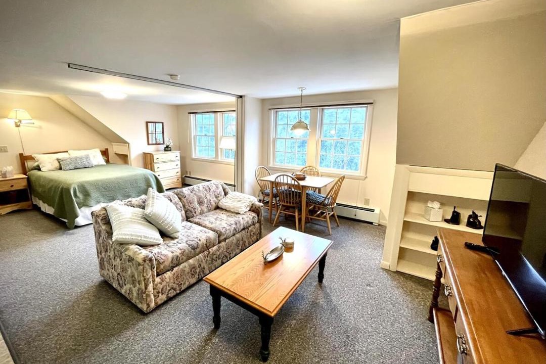 Photo of Bedroom in North Woodstock