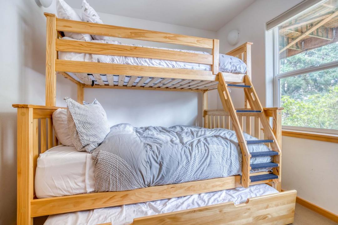 Photo of Bedroom in Neahkahnie Beach