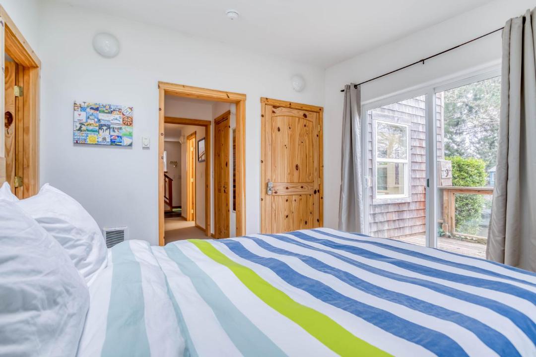 Photo of Bedroom in Neahkahnie Beach