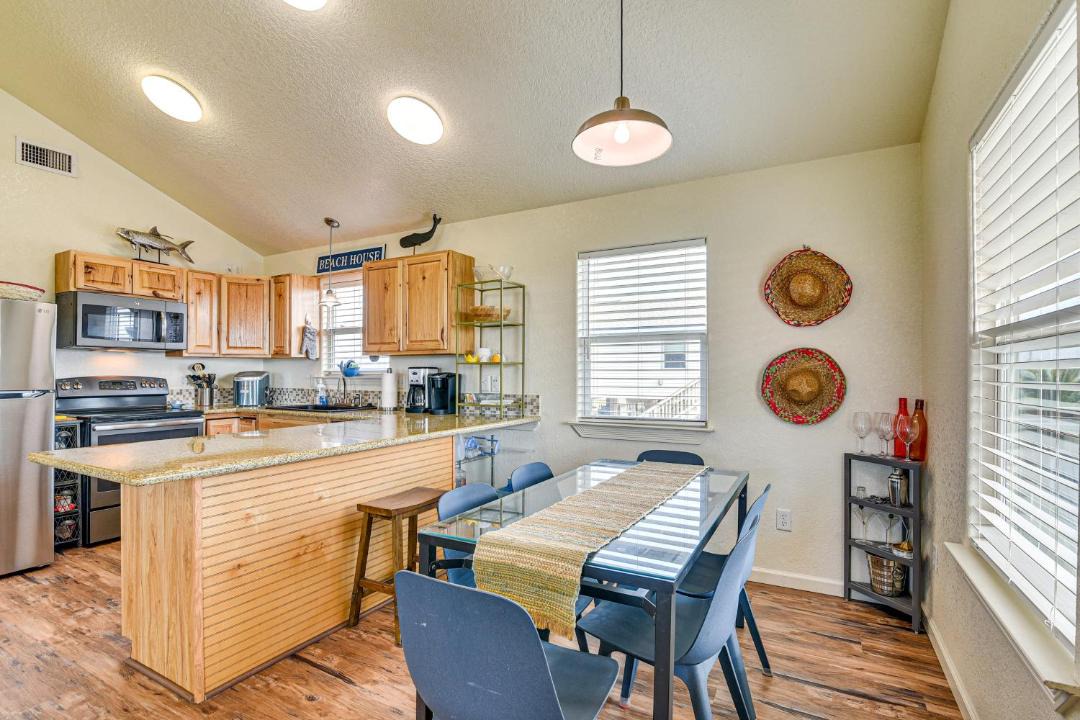 Photo of Kitchen in Surfside Beach