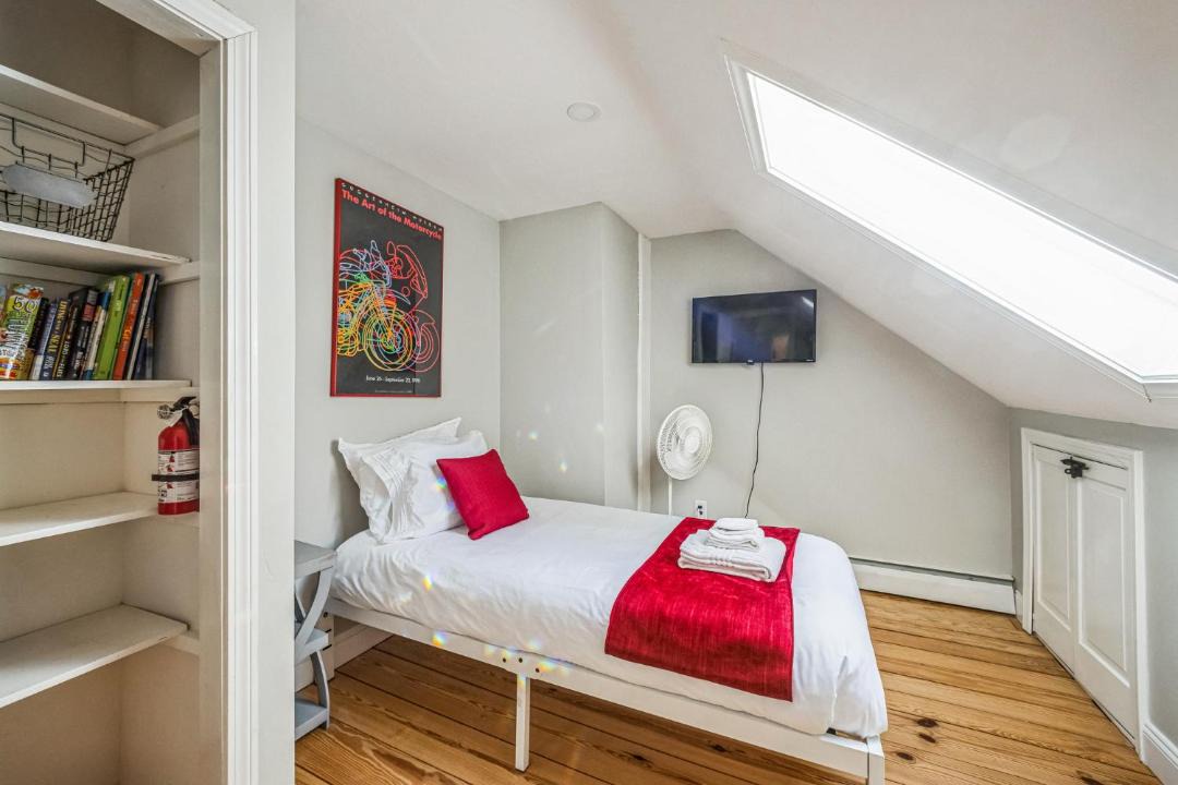 Photo of Bedroom in Center Tuftonboro