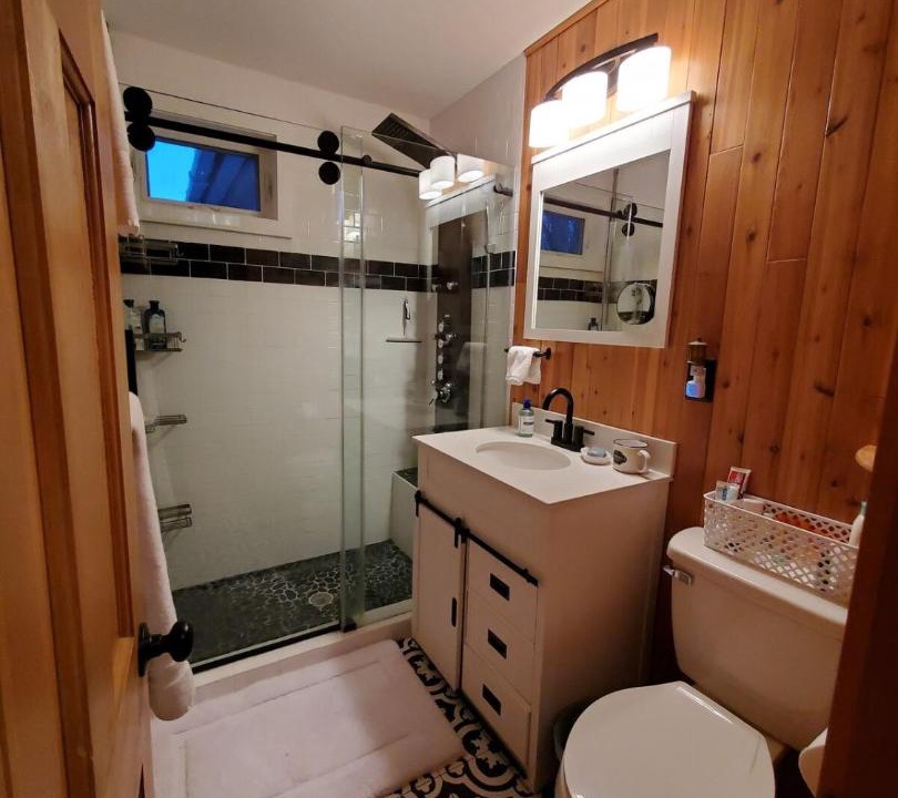 Photo of Bathroom in Roxbury