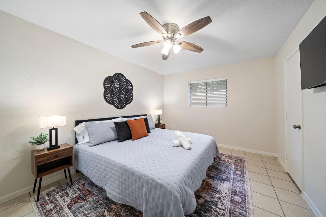 Photo of Bedroom in El Lago