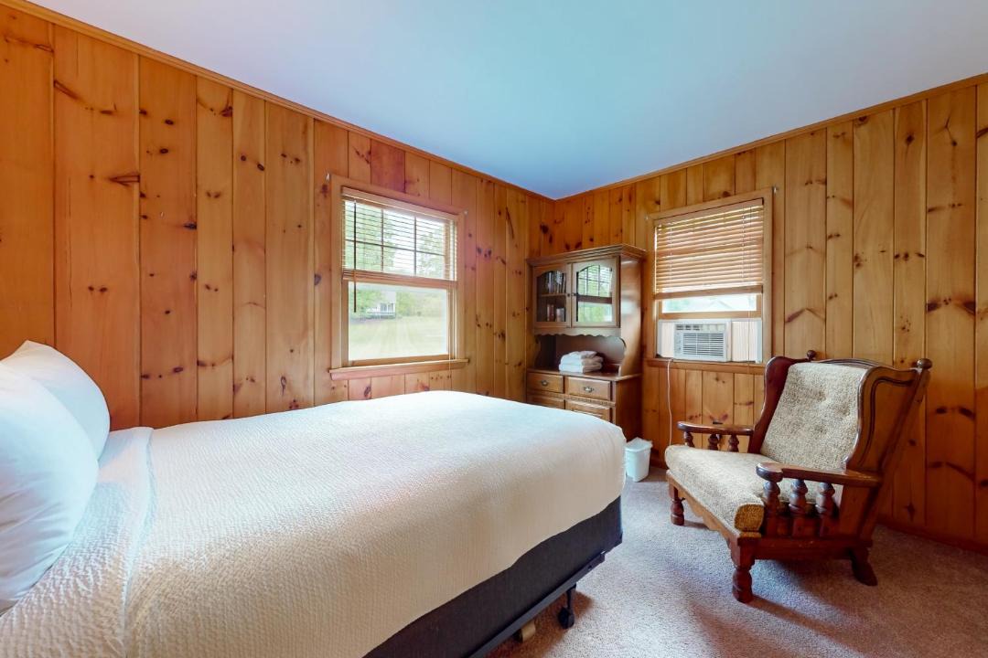 Photo of Bedroom in Lake George