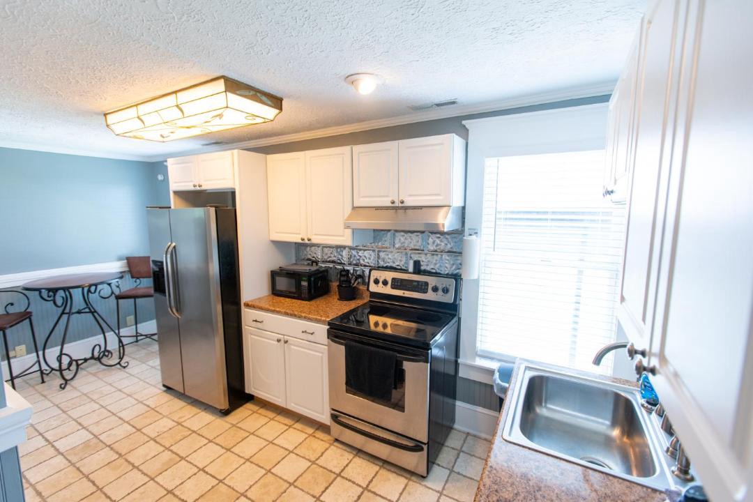 Photo of Kitchen in White Sulphur Springs